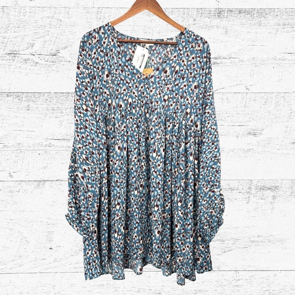 Umgee Teal and White Patterned Blouse